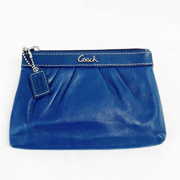 Coach Handbags - COACH Blue Leather Wallet With One Slip Pocket Size 7”x4 3/4”